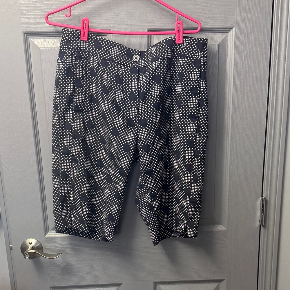 EP Pro Geometric Navy and White Athletic Shorts
Loc 3D